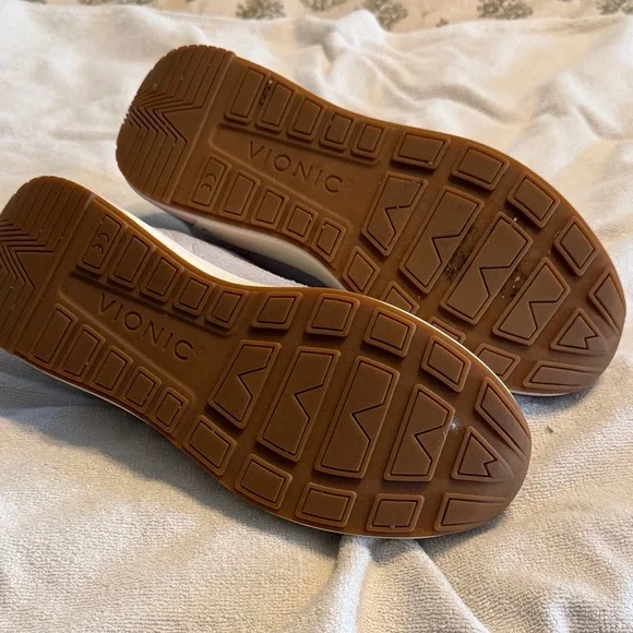 Vionic Women's Gray and Pink Casual Lace-Up Sneaker - Picture 4 of 4